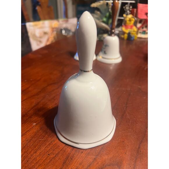 Vintage Porcelain Bell with Pink Roses and Gold Trim Retro Flower Floral Nature - Picture 6 of 7